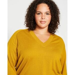 NWT Universal Standard Gold Mustard Yellow Relaxed Core V Neck Sweater